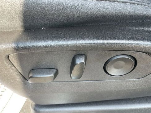 Used 2025 Chevrolet Tahoe LT image 12