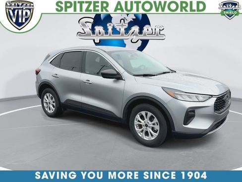 Used 2023 Ford Escape Active AWD/4WD image 2