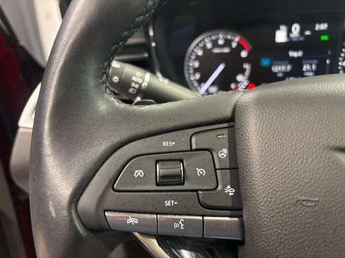Used 2025 Cadillac XT6 Premium Luxury AWD/4WD image 20