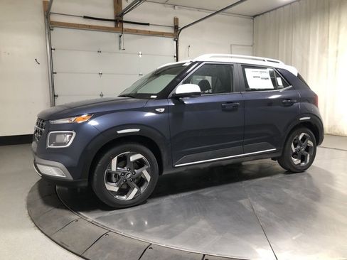 New 2026 Hyundai Venue SEL image 4