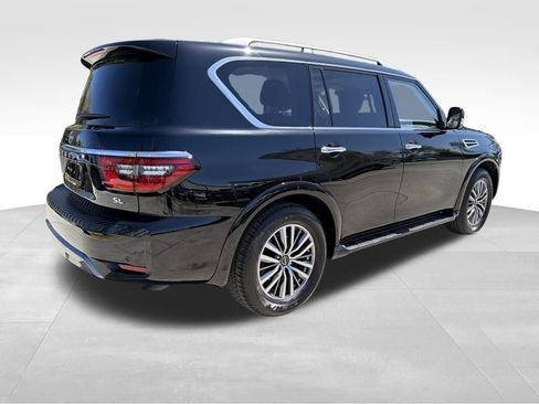 Used 2024 Nissan Armada SL w/ Captain's Chairs Package image 8