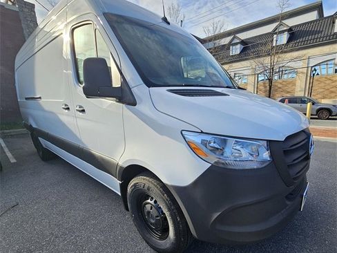New 2025 Mercedes-Benz Sprinter 2500 image 5