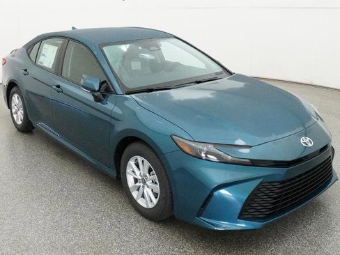 New 2026 Toyota Camry LE FWD image 30