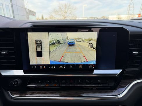 Used 2025 Chevrolet Silverado 1500 LT Trail Boss w/ LT Trail Boss Premium Package image 23