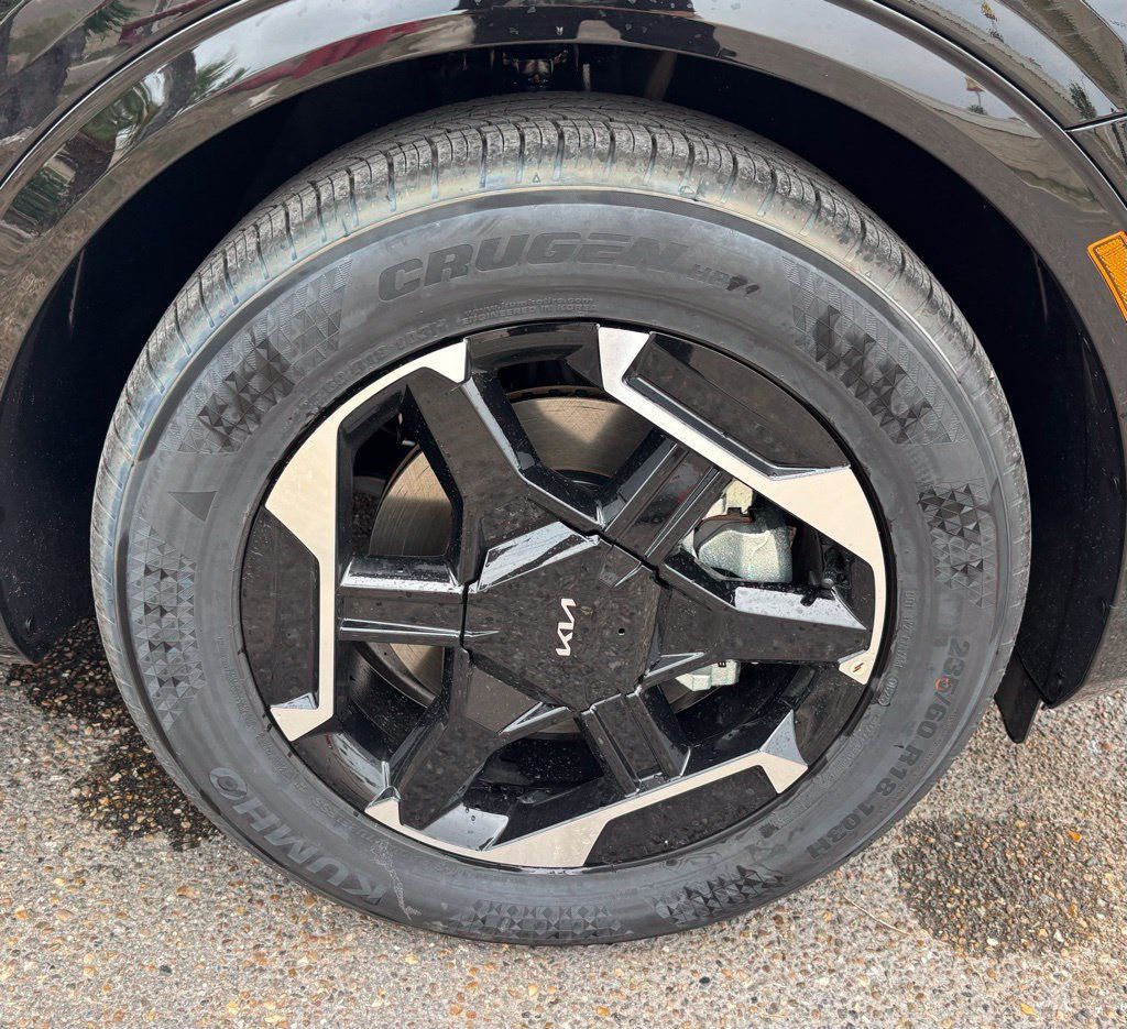 New 2026 Kia Sportage SX FWD image 24