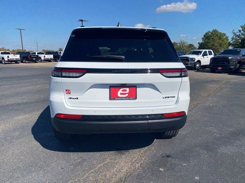 New 2025 Jeep Grand Cherokee Limited w/ Black Appearance Package image 6