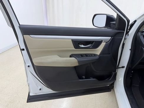 Used 2021 Honda CR-V LX image 17