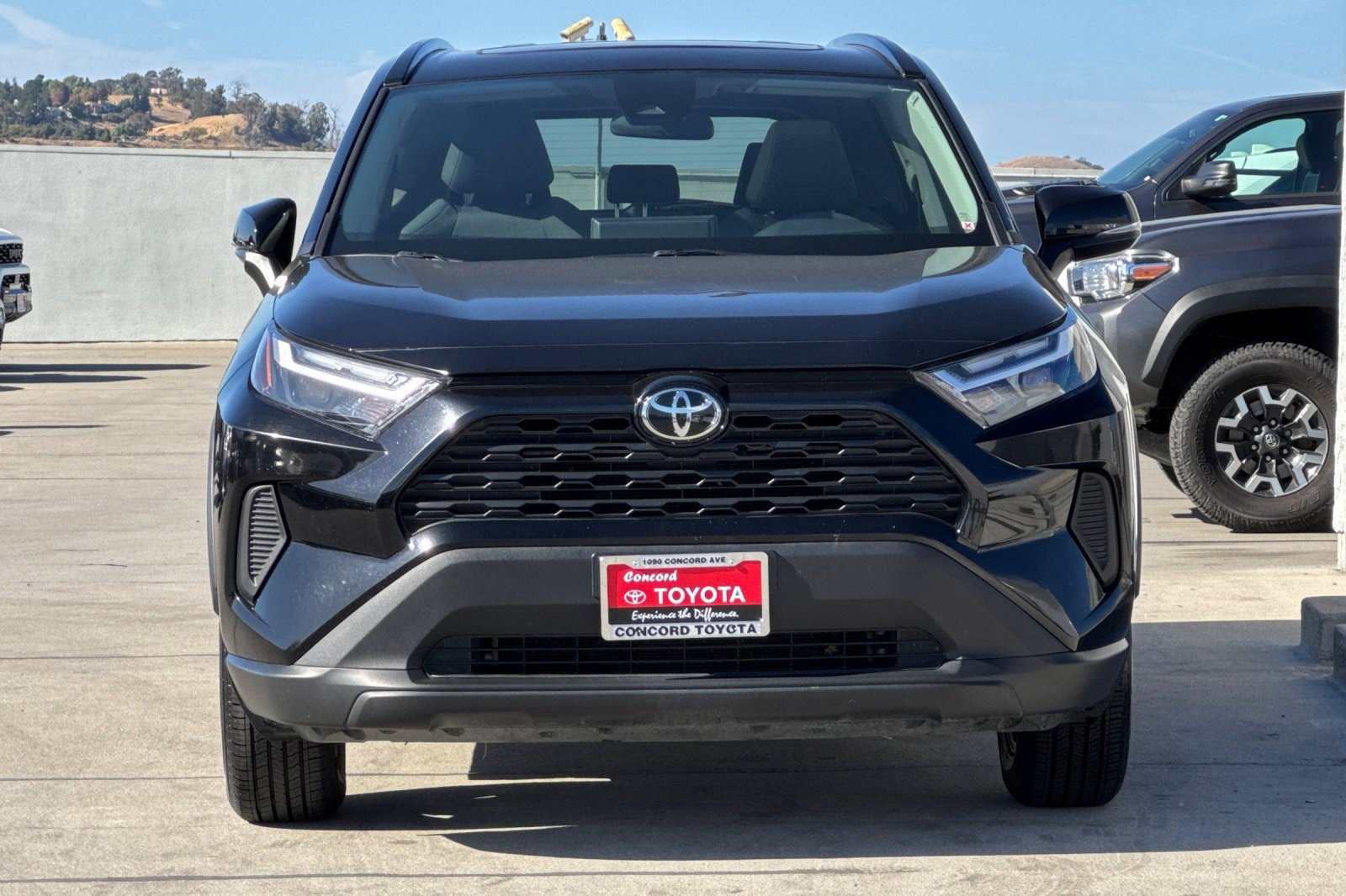 Used 2025 Toyota RAV4 XLE w/ Convenience Package AWD/4WD image 6