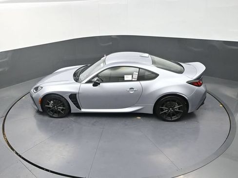 New 2025 Toyota GR86 Premium RWD image 18
