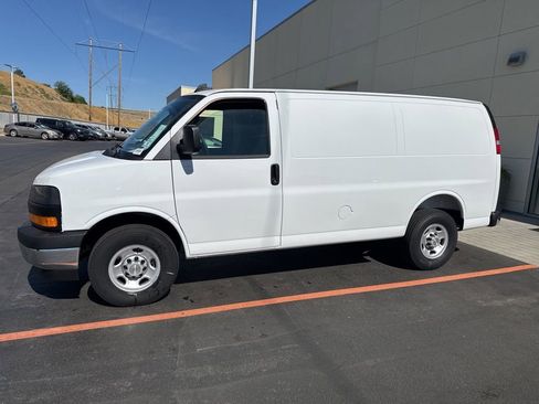 New 2025 Chevrolet Express 2500 w/ Driver Convenience Package RWD image 4