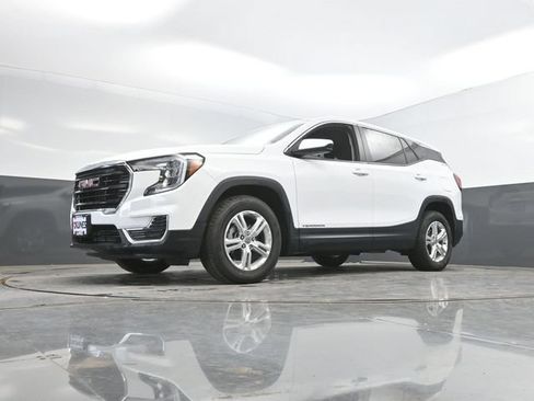 Used 2024 GMC Terrain SLE AWD/4WD image 49