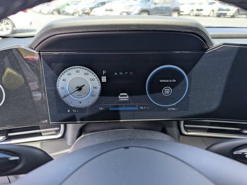Used 2025 Hyundai Elantra SEL FWD image 22