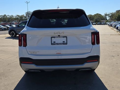 New 2026 Kia Sorento LX FWD image 7