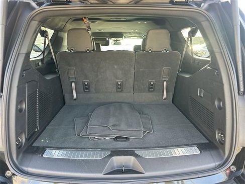 Used 2025 Chevrolet Suburban RST image 25