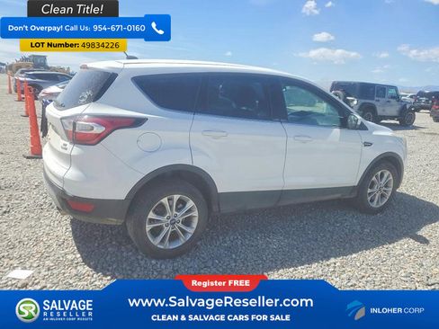 Used 2017 Ford Escape SE w/ SE Cold Weather Package image 4