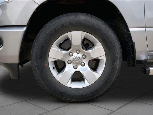 Used 2021 RAM 1500 Big Horn RWD image 12