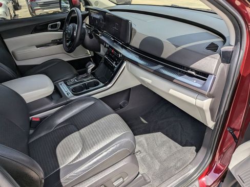 Used 2024 Kia Carnival SX Prestige FWD image 14
