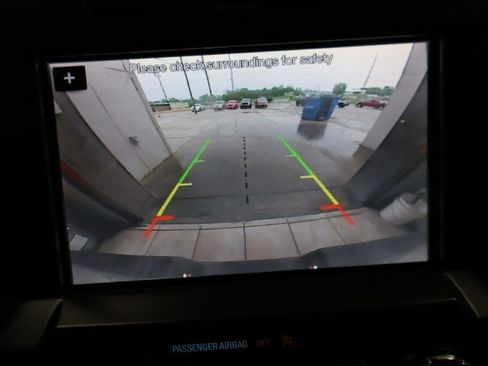 Used 2018 Ford F150 XL w/ Equipment Group 101A Mid AWD/4WD image 16