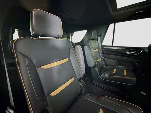 Used 2023 GMC Yukon AT4 image 32