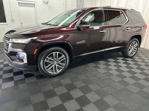 Used 2022 Chevrolet Traverse High Country AWD/4WD image 2