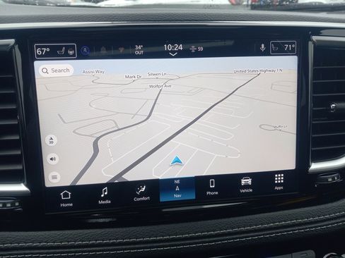 New 2026 Chrysler Pacifica Limited image 11