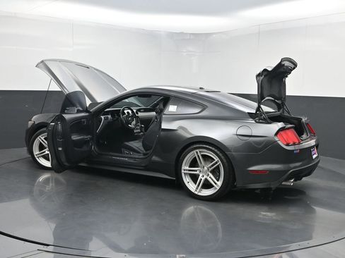 Used 2016 Ford Mustang Premium RWD image 34