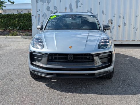 Used 2025 Porsche Macan Turbo AWD/4WD image 8