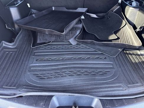 Used 2017 Ford Explorer Limited w/ Equipment Group 301A image 17