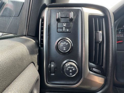Used 2017 Chevrolet Silverado 1500 LT w/ All Star Edition AWD/4WD image 18