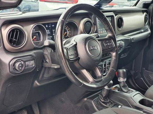 Used 2021 Jeep Gladiator Sport AWD/4WD image 7