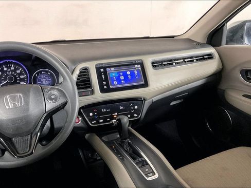 Used 2018 Honda HR-V EX image 5