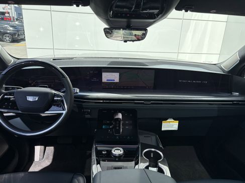 New 2025 Cadillac Escalade IQ Sport 2 w/ LPO, ONYX Package image 22