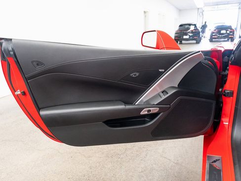 Used 2019 Chevrolet Corvette Stingray image 14