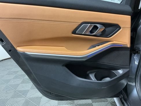 Used 2021 BMW 330i Sedan w/ M Sport Package image 24