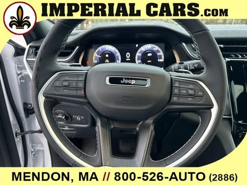 New 2025 Jeep Grand Cherokee Altitude AWD/4WD image 26