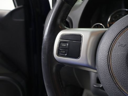 Used 2016 Jeep Compass High Altitude image 32