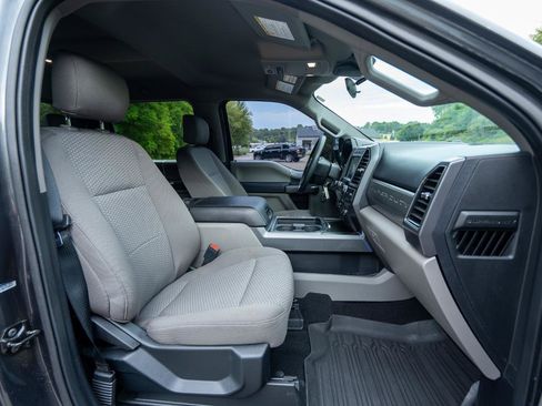 Used 2020 Ford F250 XLT w/ XLT Premium Package AWD/4WD image 19