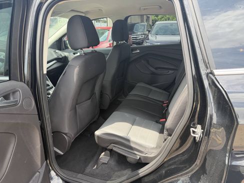Used 2016 Ford Escape SE w/ Equipment Group 201A FWD image 14
