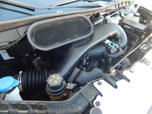 Used 2018 Ford Transit 350 XL image 28