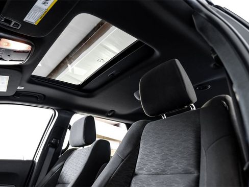 Used 2024 Dodge Durango SXT w/ SXT Blacktop Group image 6