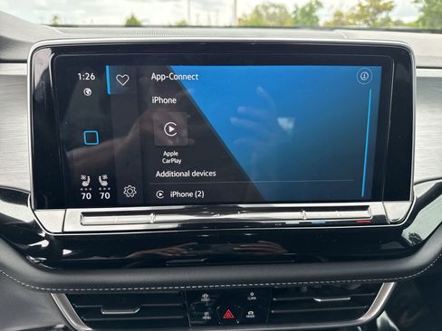 Certified 2024 Volkswagen Atlas Cross Sport SE FWD image 34
