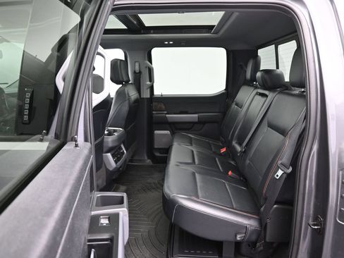 Used 2023 Ford F250 Lariat w/ Lariat Ultimate Package AWD/4WD image 11