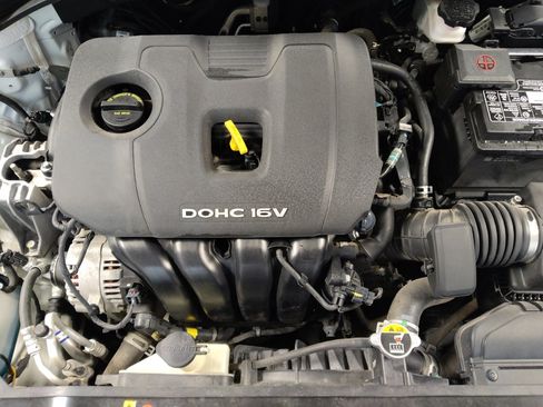 Used 2018 Hyundai Elantra SEL image 30