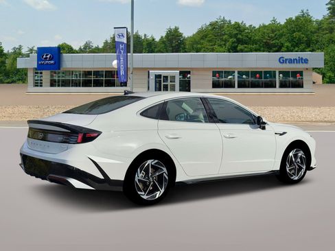 New 2026 Hyundai Sonata SEL AWD/4WD image 8