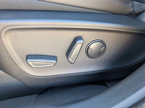 New 2026 Ford Escape PHEV image 23