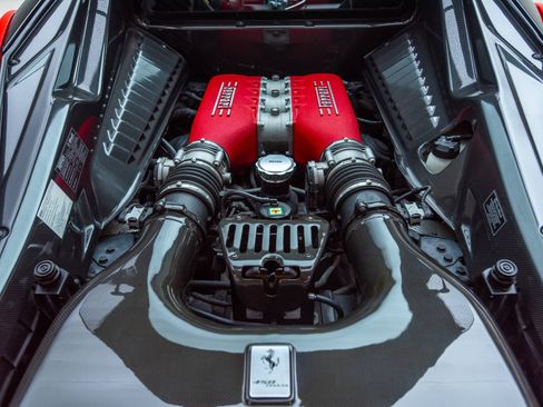 Used 2011 Ferrari 458 Italia Coupe RWD image 36