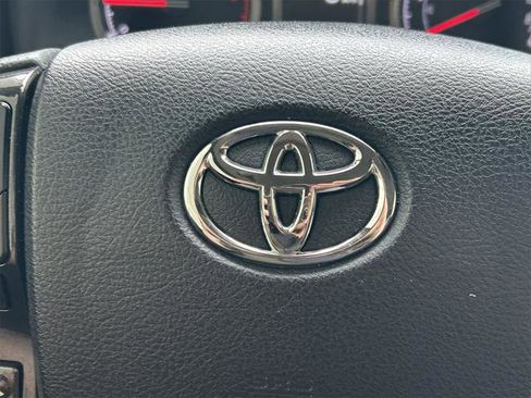 Certified 2022 Toyota 4Runner TRD Off-Road image 38