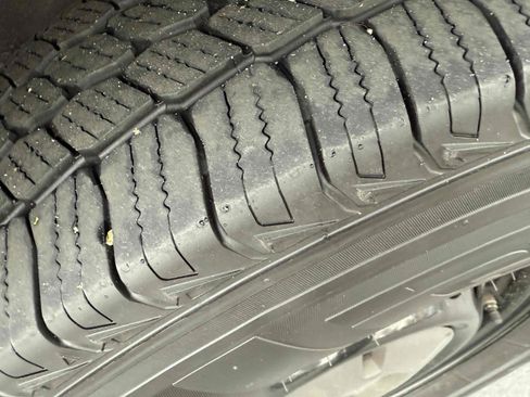 Used 2023 Mercedes-Benz Sprinter 2500 image 14