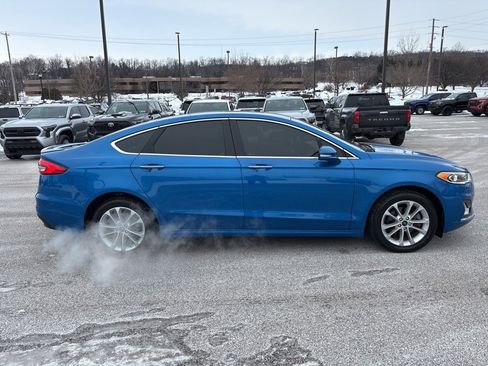 Used 2019 Ford Fusion Energi Titanium image 2