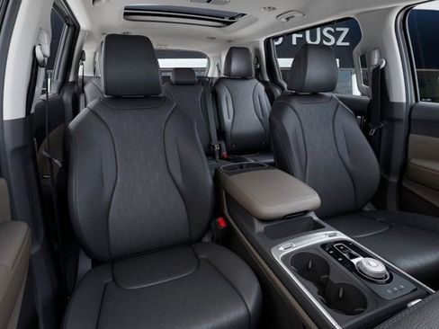 New 2026 Kia Carnival SX image 15